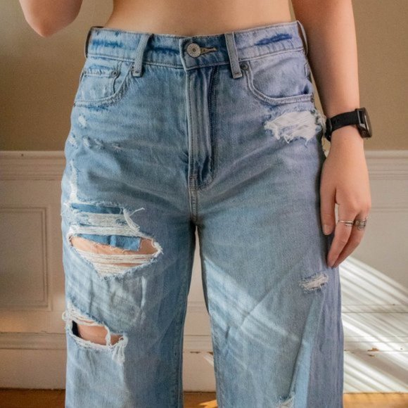 Skater Jeans from American Eagle Size 2 Short - Picture 3 of 4